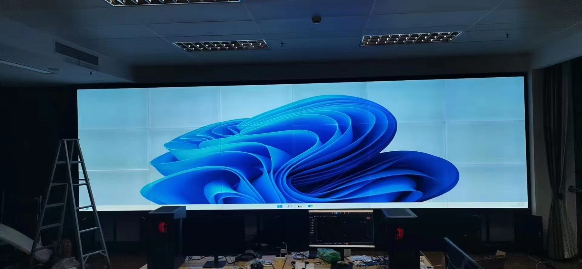 46'' / 49'' / 55''/ 65" BOE LCD Video Wall Display Large QTY. Splicing Group LCD Video Wall Panel Indoor Digital Signage and Display Advertising Players Splicing LCD Screen