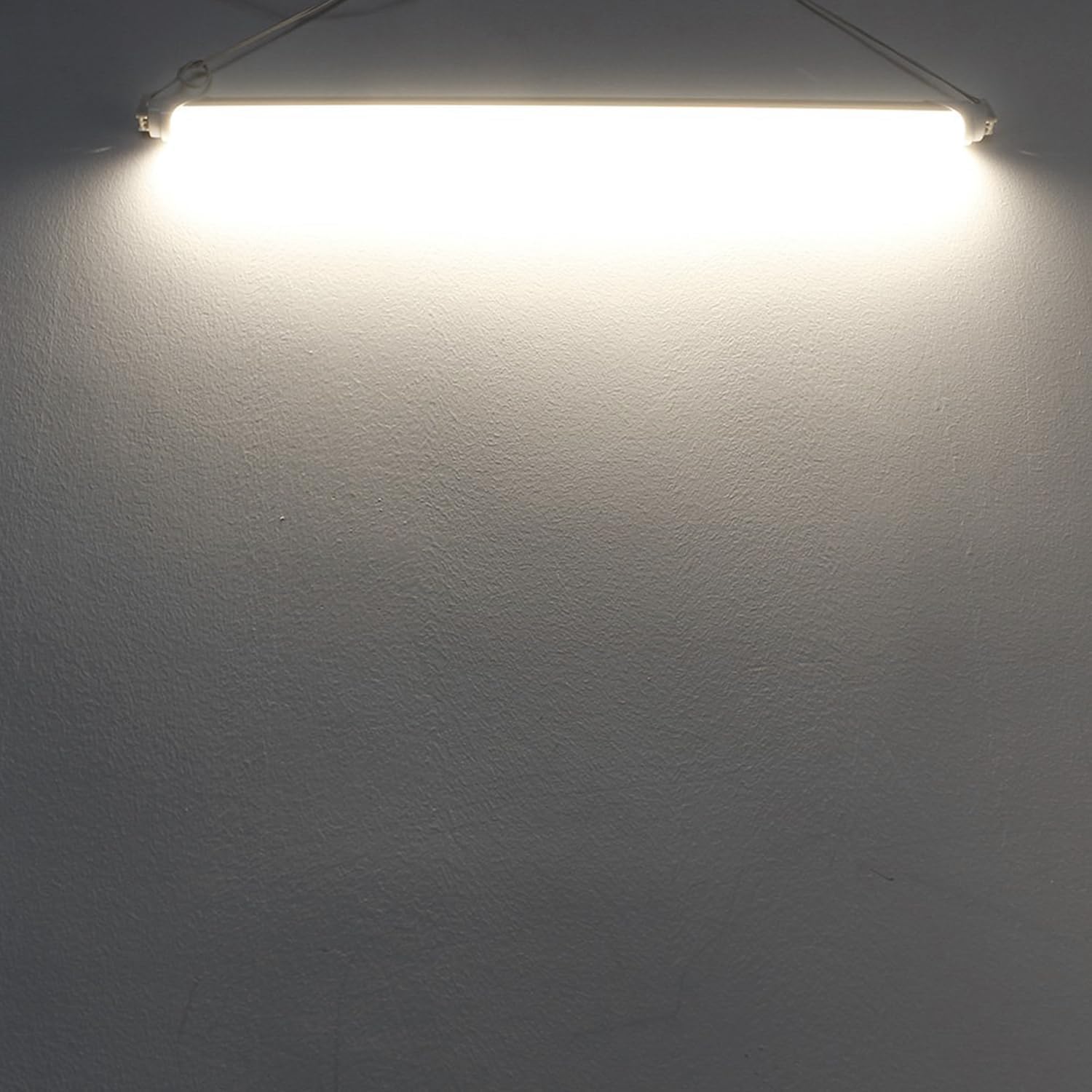 Tube LED T8 Retrofit de 1,2 m – 20 W – Dérivation de ballast – Lentille givrée – Blanc chaud/naturel/lumière du jour – Paquet de 4 ou 20 – AC90-240 V, non variable