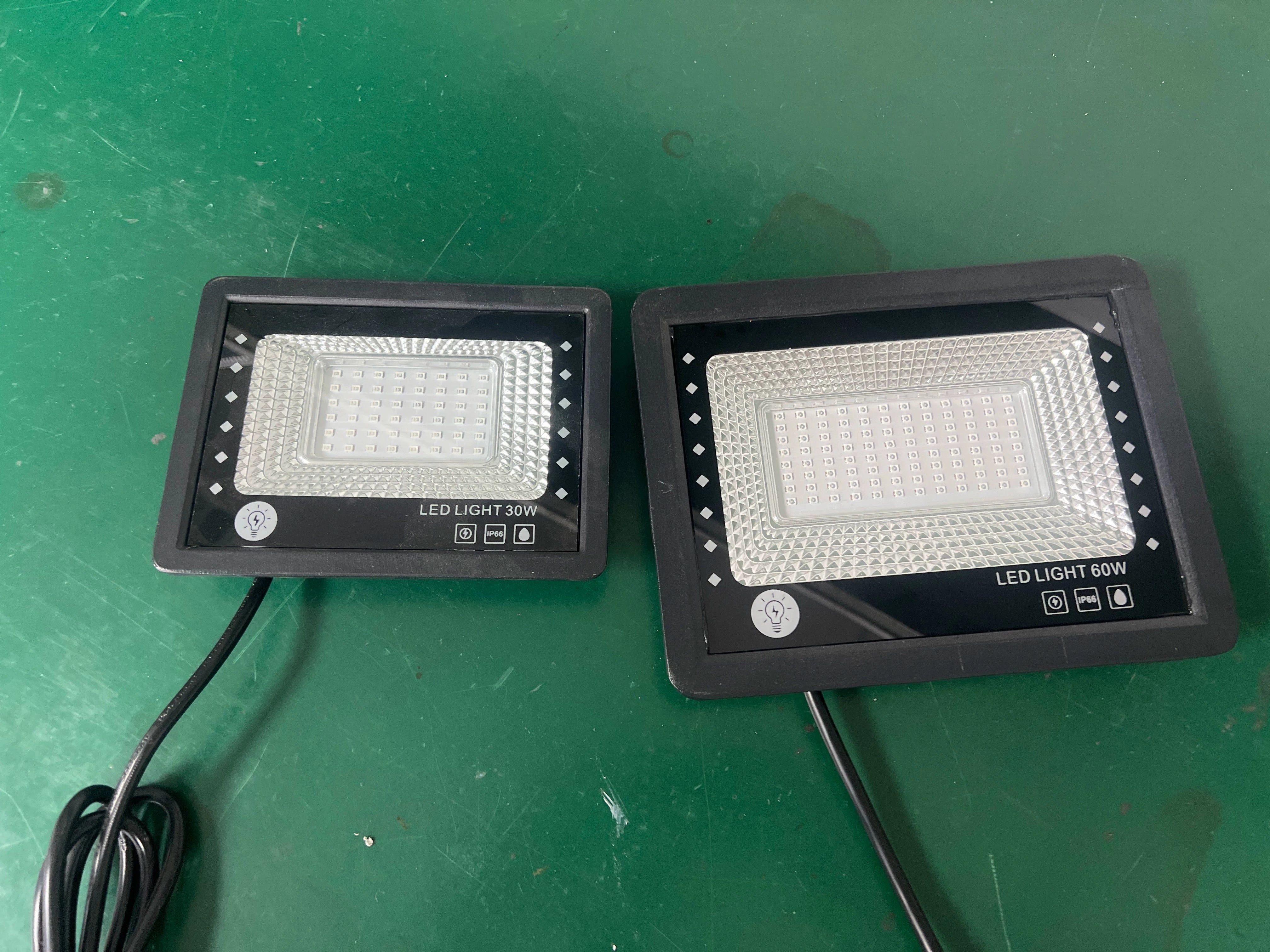 2 Pack Black Lights - 60W 395-400nm AC85-265V Upgraded LED Flood Light with Switch, Waterproof IP66 for Glow Party, Stage Lighting, Aquarium, Glow in The Dark, Body Paint, Fluorescent Poster, Neon Glow
