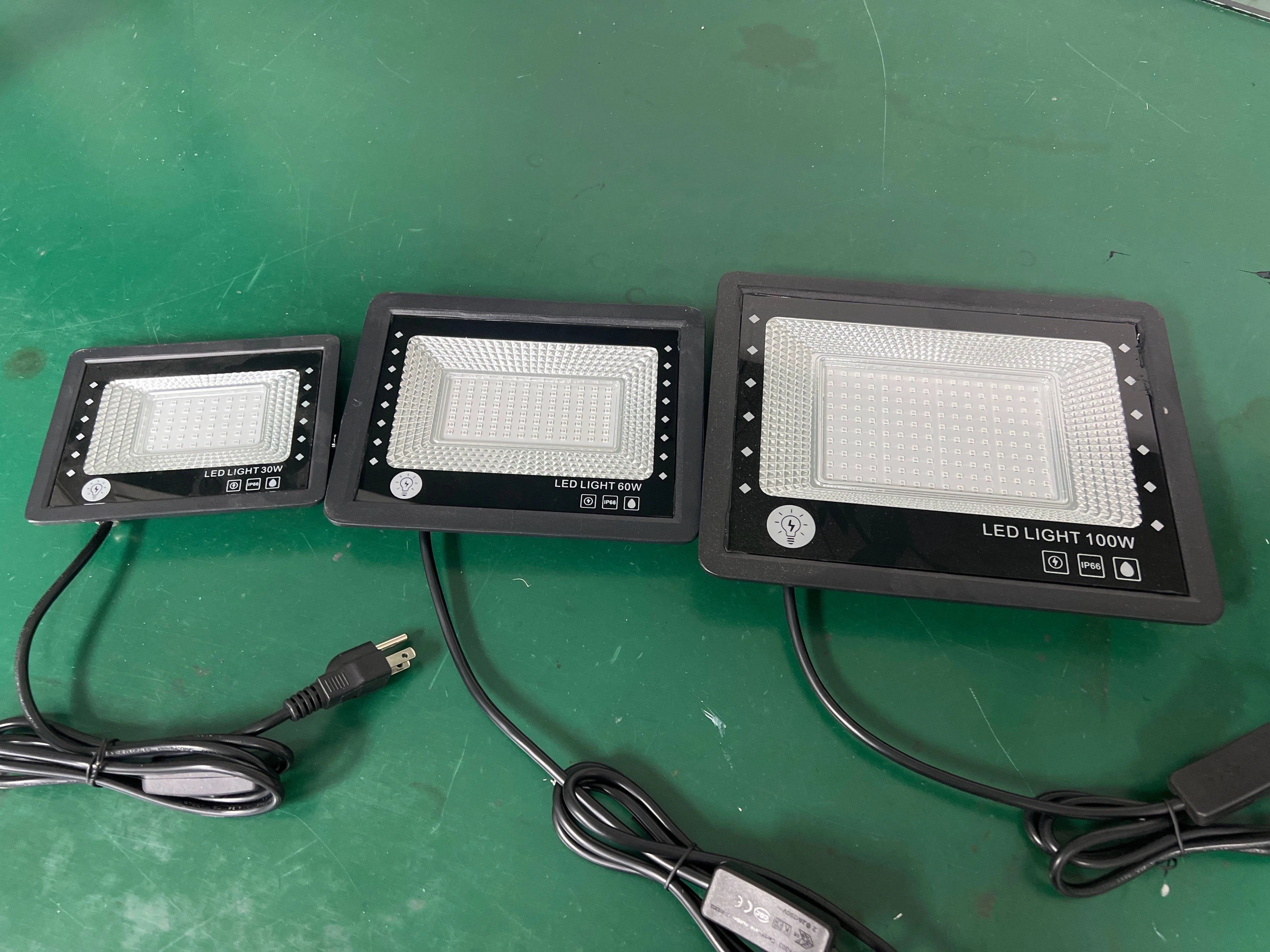 2 Pack Black Lights - 30W 395-400 nm AC85-265V Upgraded LED Flood Light with Switch, Waterproof IP66 for Glow Party, Stage Lighting, Aquarium, Glow in The Dark, Body Paint, Fluorescent Poster, Neon Glow