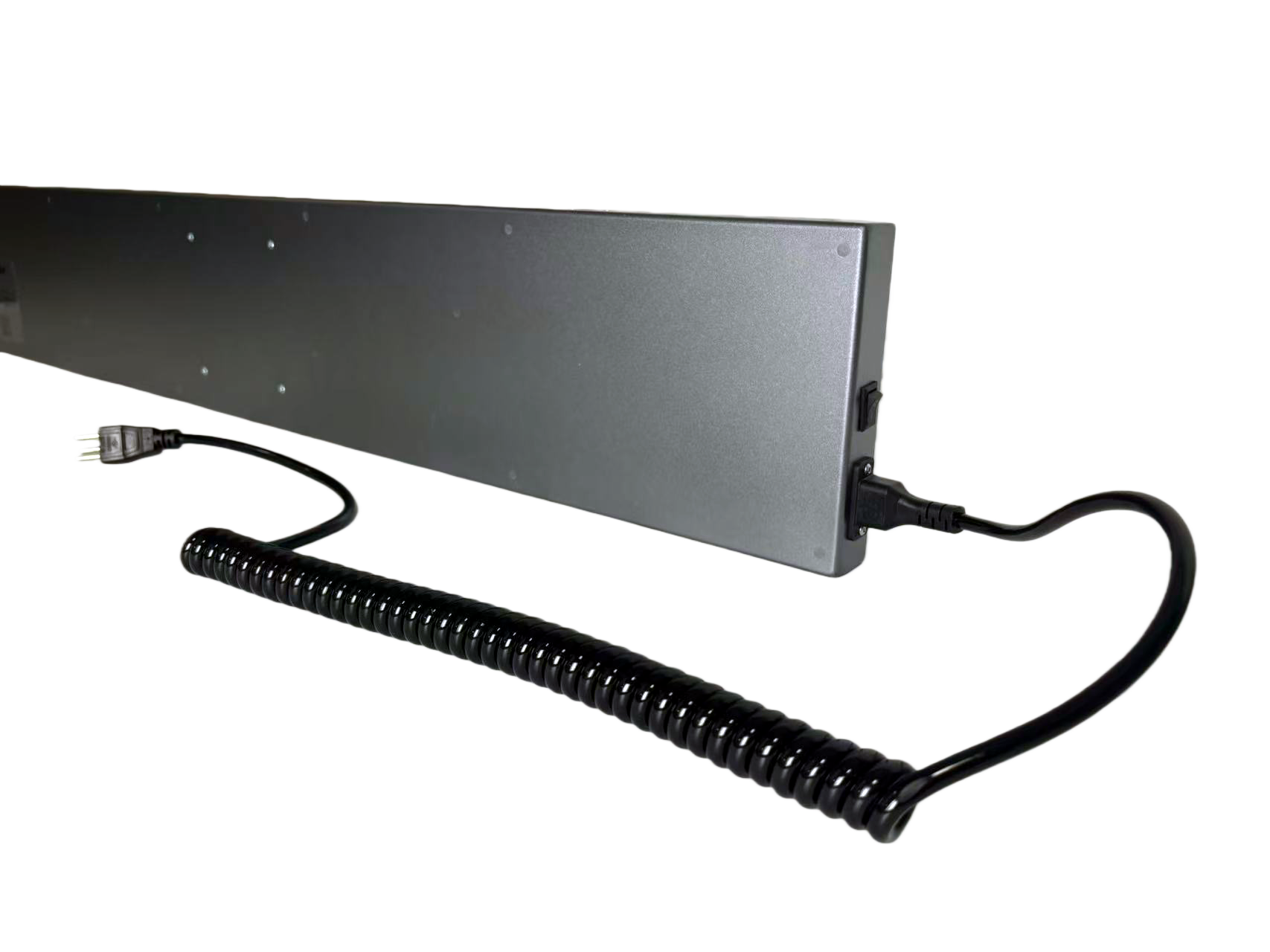 Rahmenloses LED-Ladendisplay der FL-Serie – P1.86 · 160×960 mm | LED-Bildschirm mit Spiegeloberfläche, nahtlos in modernes Ladendekor