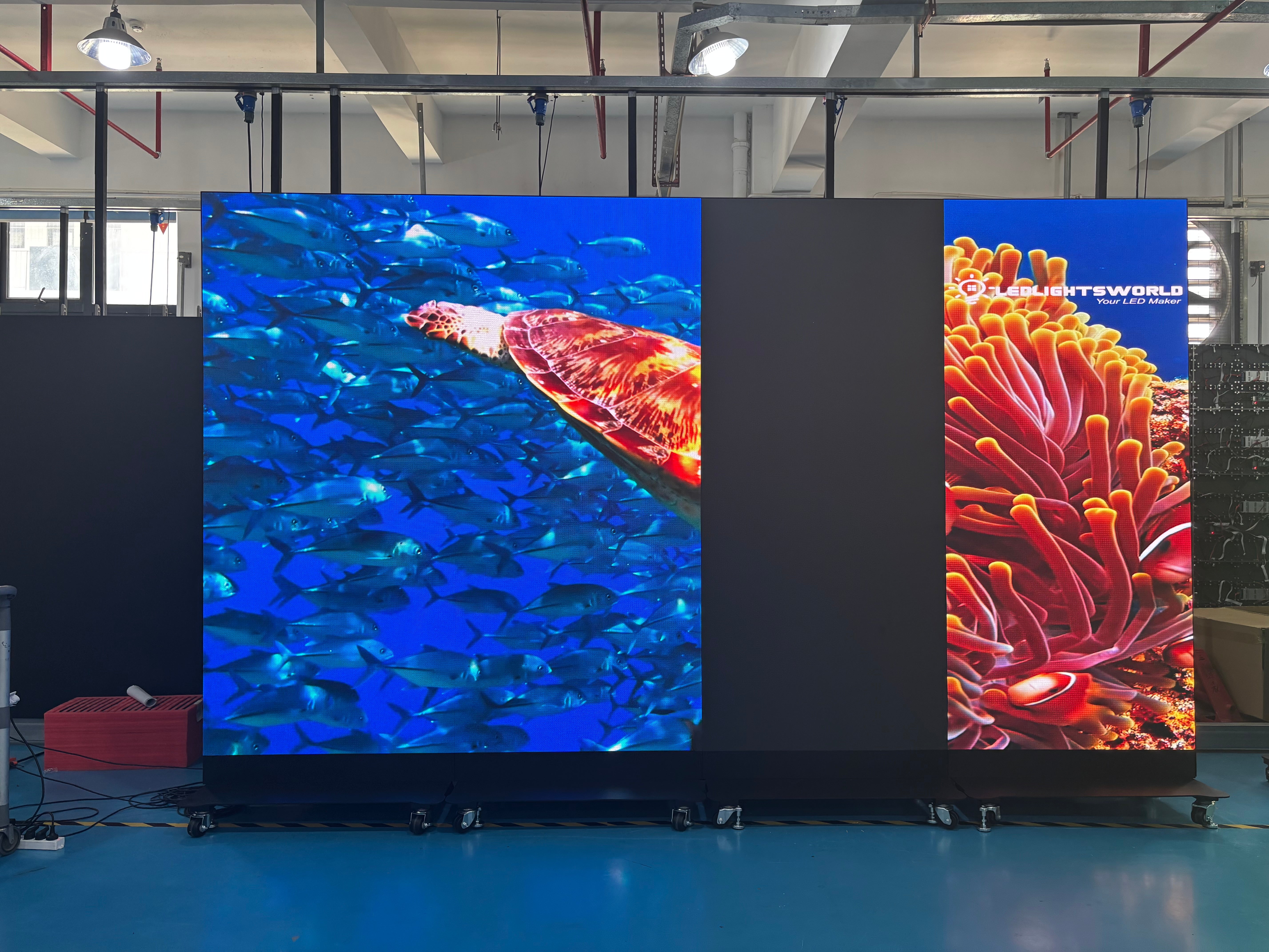 EP-F Series Foldable Extra-Large LED Poster Display | GOB Surface + Magnetic Frame | 1000×2250mm | P2.6 / P1.95 / P1.56 / P1.25 | 1 / 3 / 6 -Pack Available