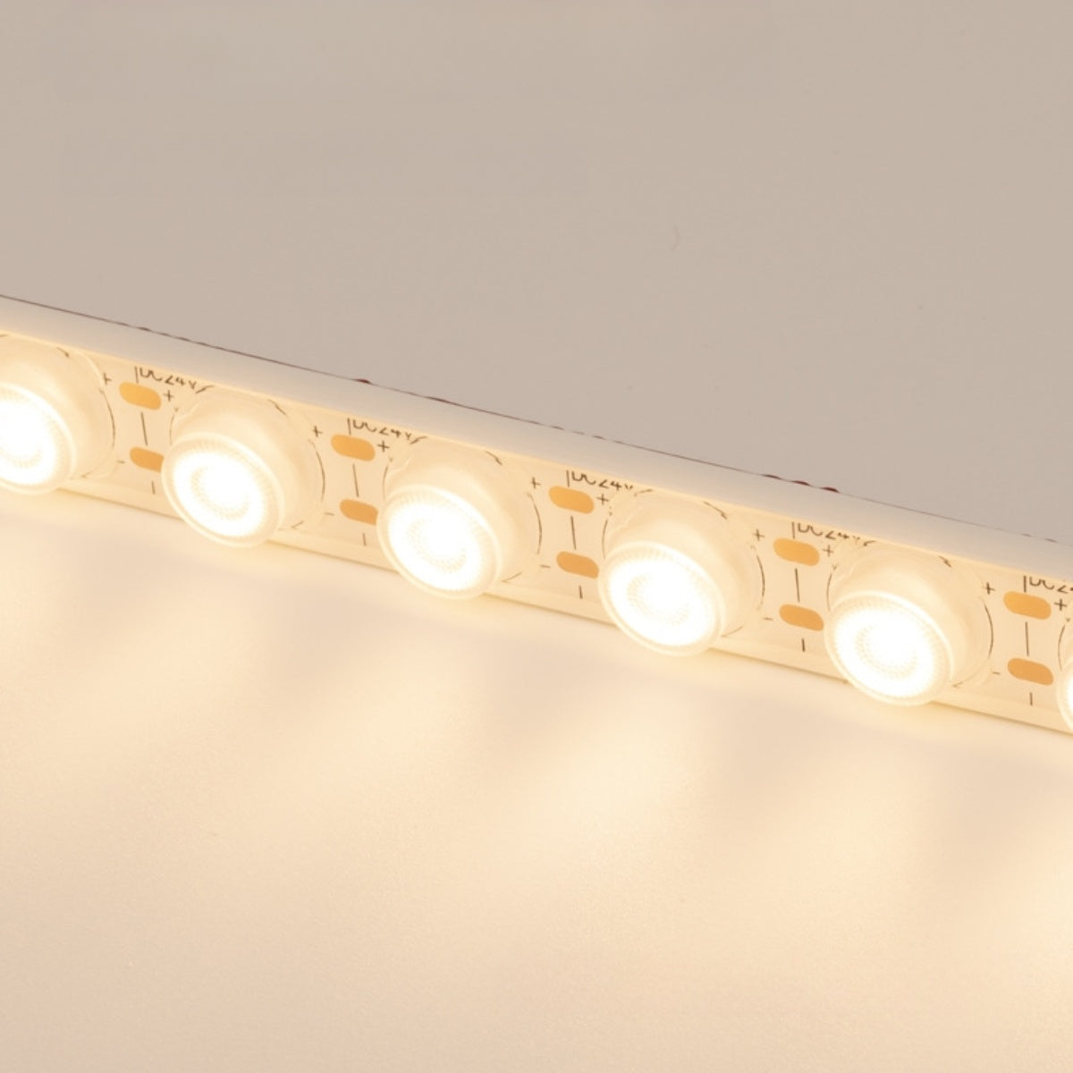 Waterproof Wall Washer LED Strip Light with 25° Beam Lens | 24V DC | 18W/m 48 LEDs/M | 5m Roll | High Brightness Architectural Lighting | 3000K / 4000K / 6000K