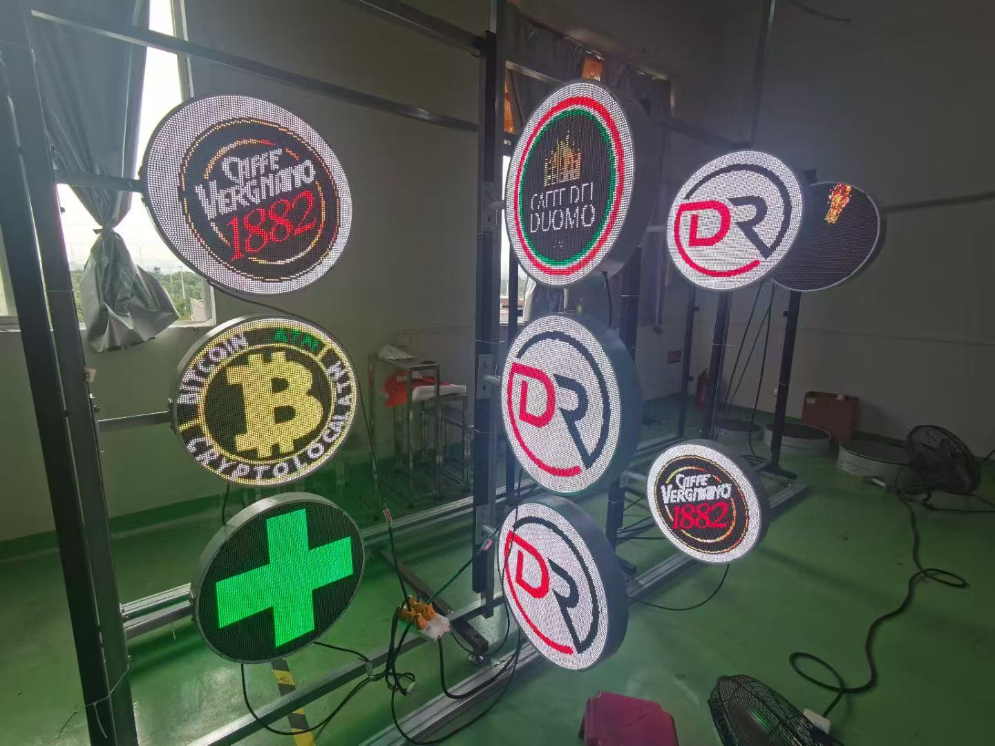 P2.5 50CM (20'') Diameter Outdoor Round LED Display Circle Logo LED Sign