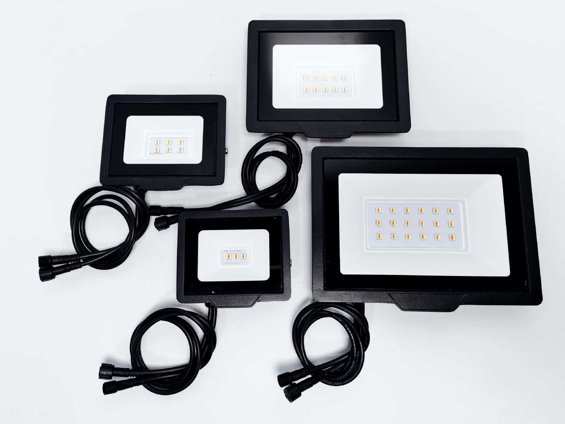 SPI WS2811 RGBIC Addressable LED Flood Light – 10W/20W/30W/50W, 24V DC IP66 Waterproof Outdoor Landscape Light, Aluminum Housing with Tempered Glass for Stage, Wall Wash, and Architectural Lighting