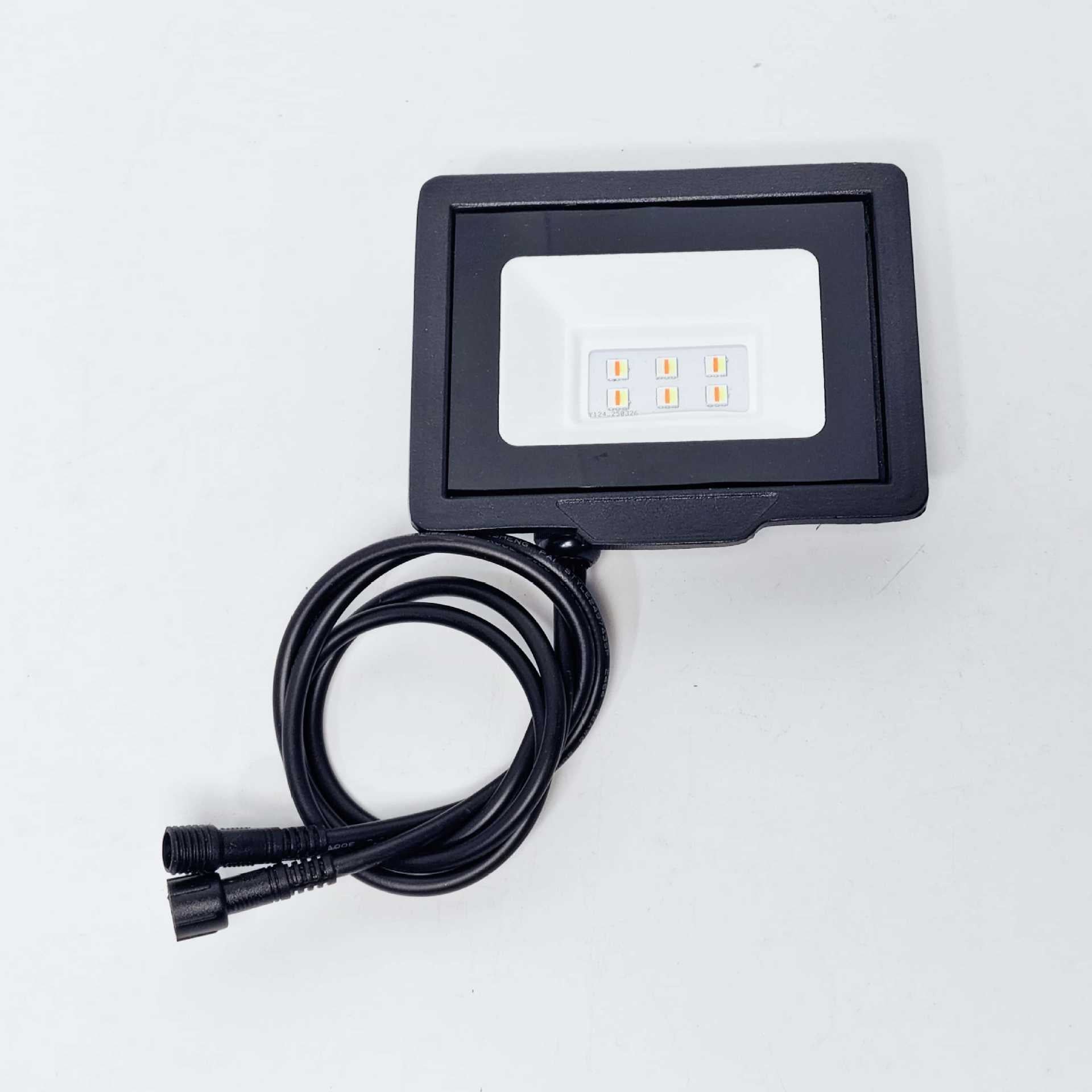 SPI WS2811 RGBIC Addressable LED Flood Light – 10W/20W/30W/50W, 24V DC IP66 Waterproof Outdoor Landscape Light, Aluminum Housing with Tempered Glass for Stage, Wall Wash, and Architectural Lighting