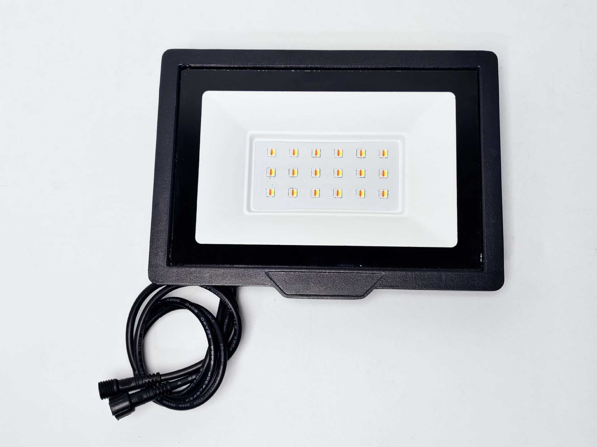 SPI WS2811 RGBIC Addressable LED Flood Light – 10W/20W/30W/50W, 24V DC IP66 Waterproof Outdoor Landscape Light, Aluminum Housing with Tempered Glass for Stage, Wall Wash, and Architectural Lighting