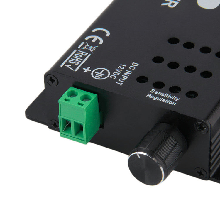 Contrôleur de bande LED RVB sensible au son et à la musique – DC12V-24V 12A | Boîtier en aluminium noir avec télécommande infrarouge 24 touches | Pour bandes LED