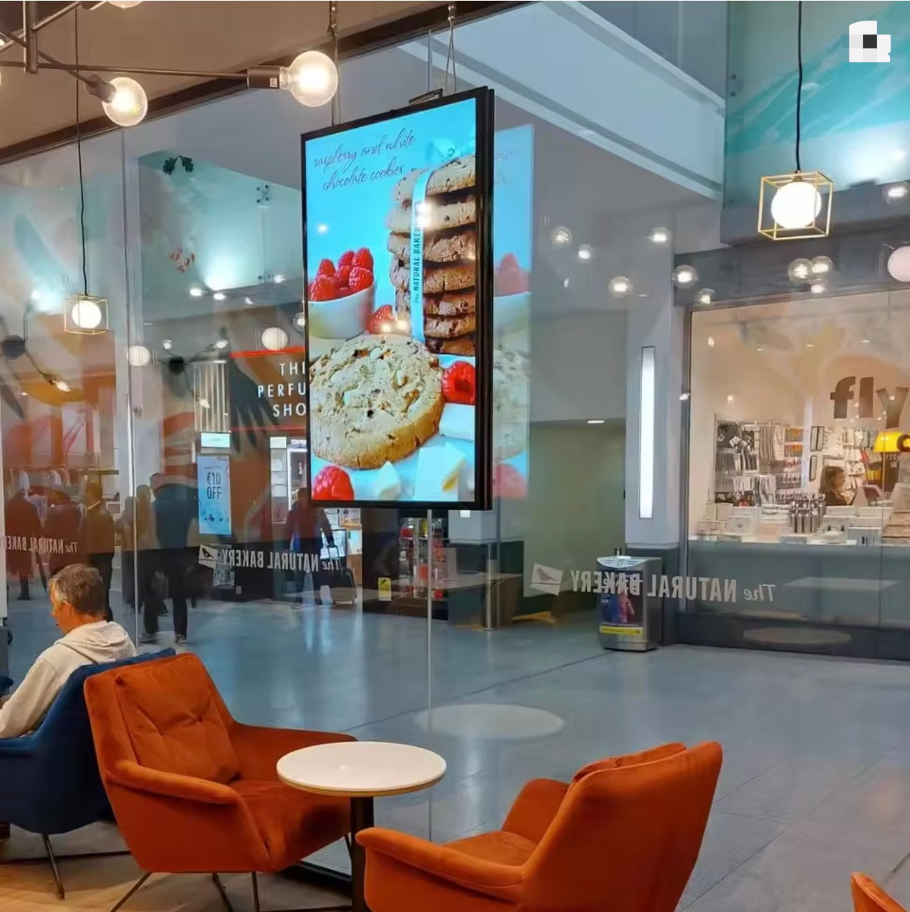 55" einseitiges 2500 Nits High Bright Window LCD-Posterdisplay, Android RK3568 2G+32G, ohne Touch, Cloud/APP/USB, Wandmontage/Bodenständer/Hängemontage