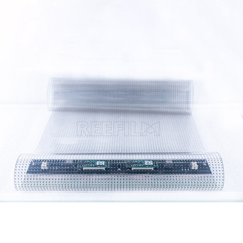 Film adhésif LED transparent P10 – 240 × 600 mm (9,45 × 23,62 po) | 1 500 nits | Écran autocollant en verre haute transparence pour vitrines et façades | Plug & Play