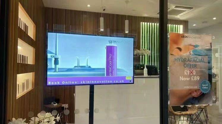 43" doppelseitiges, hochhelles LCD-Fensterdisplay, 2500 Nits vorne + 700 Nits hinten, Android 2+32G, ohne Touch, Cloud/APP/USB, Hänge-/Bodenständer