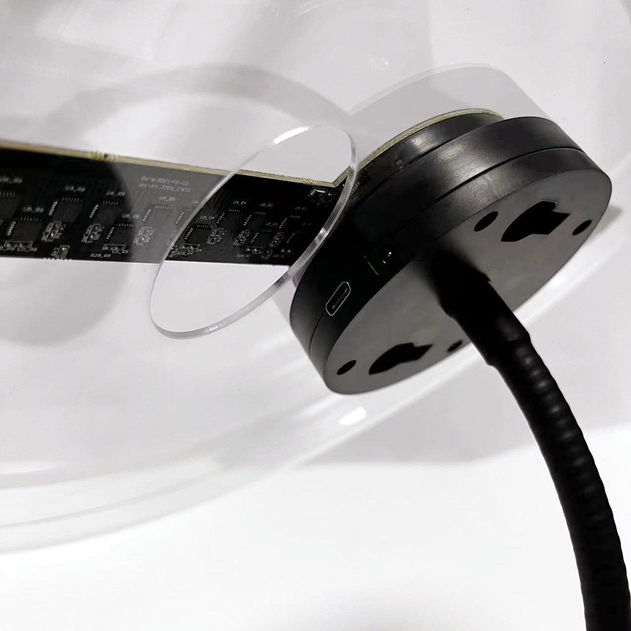 30cm (11.8”) DC5V 3D Hologram Fan Display | 2-Blade High Brightness LED Visual Player | Desktop / Floor Stand | Battery-Powered Option (No Battery Included) | Transparent or Black Background Protective Cover / Housing