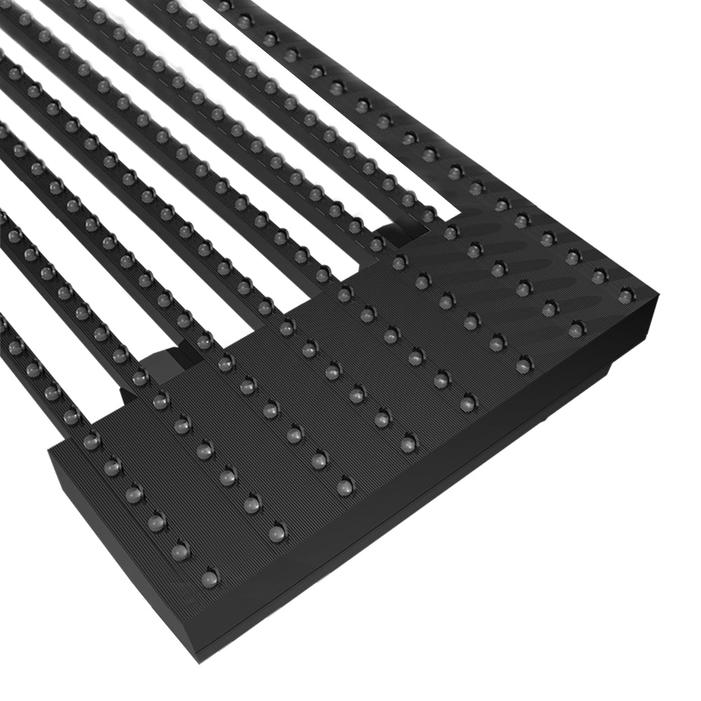 Écran LED extérieur transparent oClear série B P15,6/31,2 mm, étanche, haute luminosité 7 500 nits, dimensions 1 500 x 250 mm, boîtier en aluminium pour installation fixe