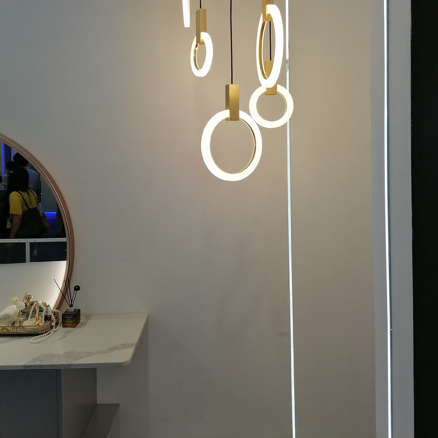 FCOB Ultra High-Density LED Strip Light | 5m (16.4ft) Roll | CRI90 | 3000K / 4000K / 6500K | 1600 LEDs/m | 40W | 24V DC | 30mm Wide | Dimmable Indoor IP00 Ribbon Lighting