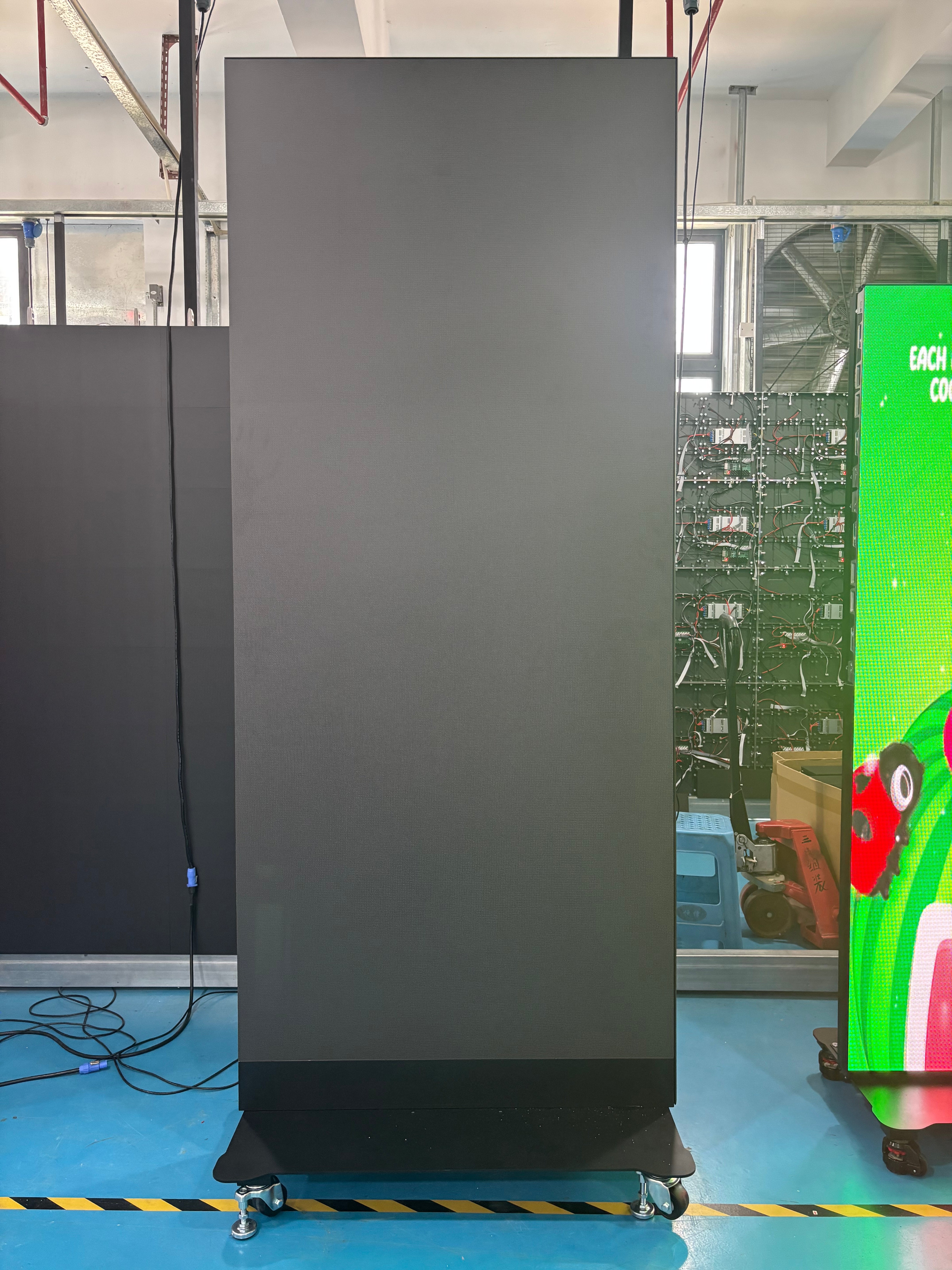 EP-F Series Foldable Extra-Large LED Poster Display | GOB Surface + Magnetic Frame | 1000×2250mm | P2.6 / P1.95 / P1.56 / P1.25 | 1 / 3 / 6 -Pack Available