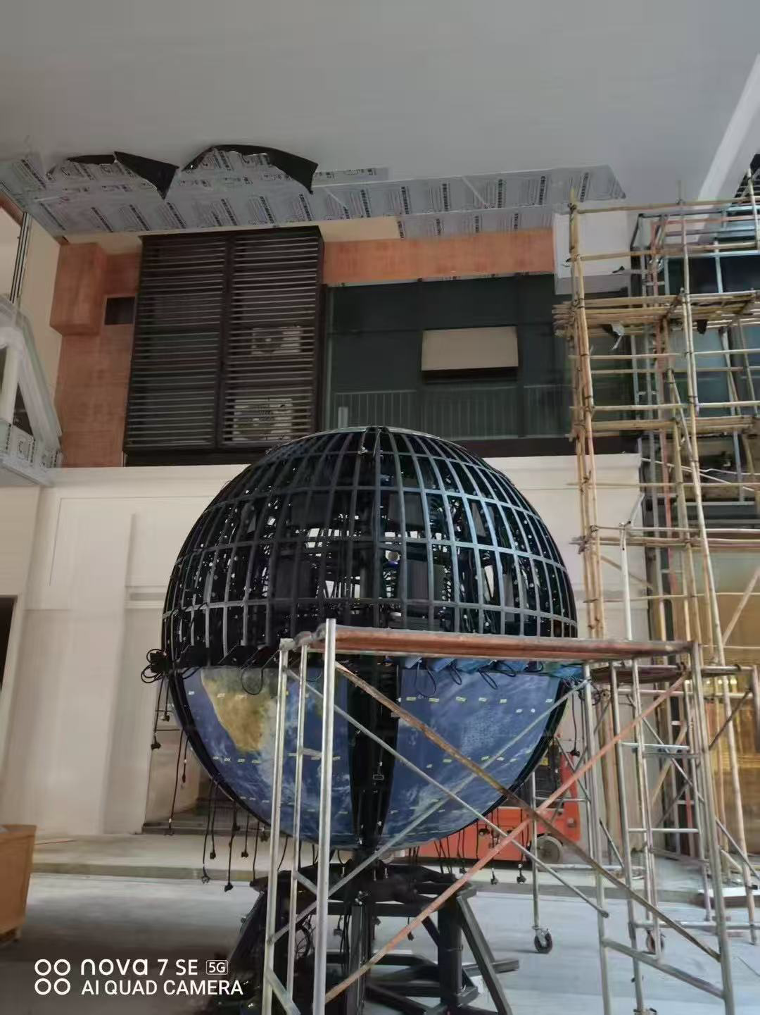 Giant Outdoor LED Sphere Display – Dia. 400 / 500 / 800 / 1200cm (13.1–39.4ft) | P5 | Custom 360° LED Ball Screen for Stadiums, Landmarks & Mega Projects