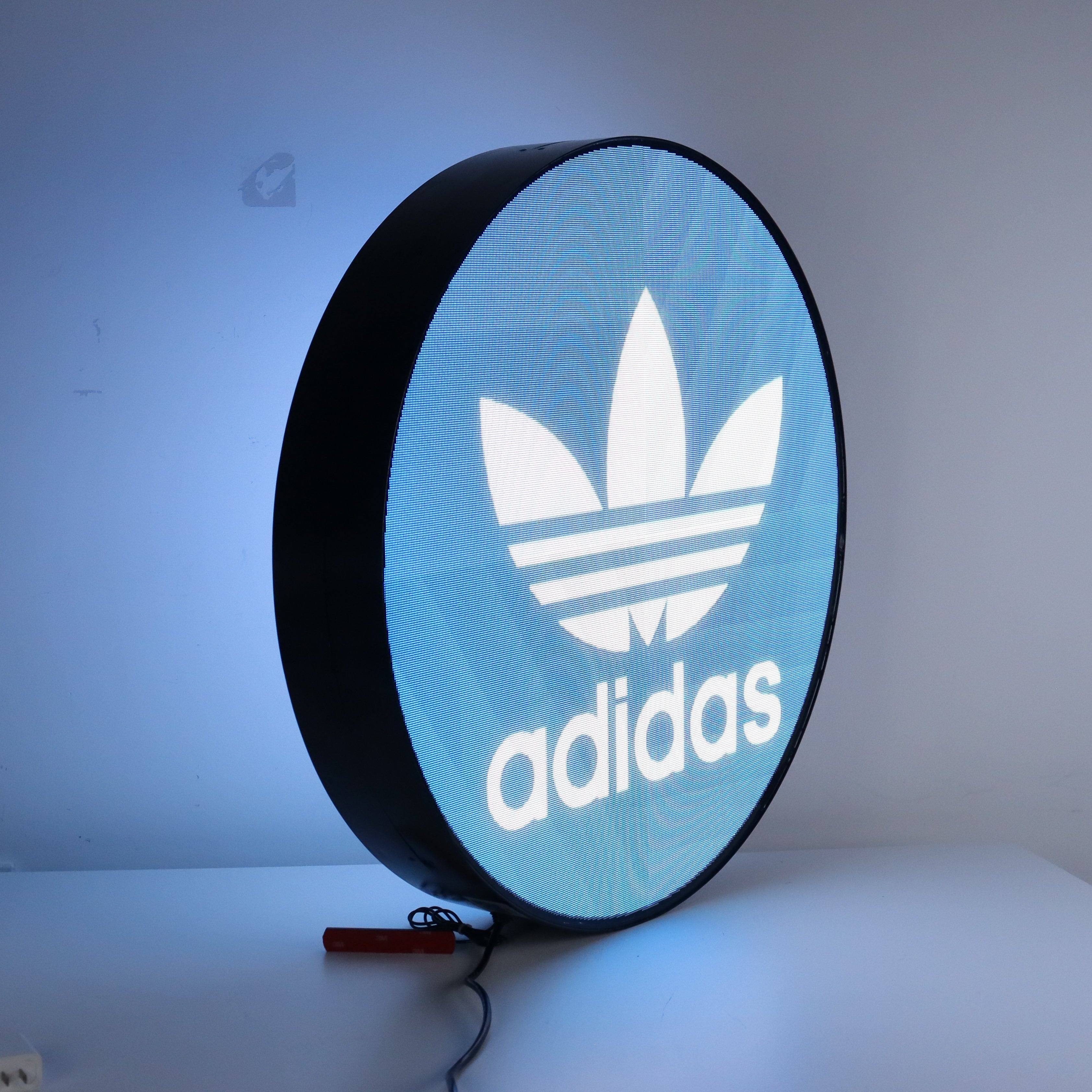 P1.8 70CM (27.56'') Diameter Outdoor Round LED Display High Resolution Circle Logo LED Sign